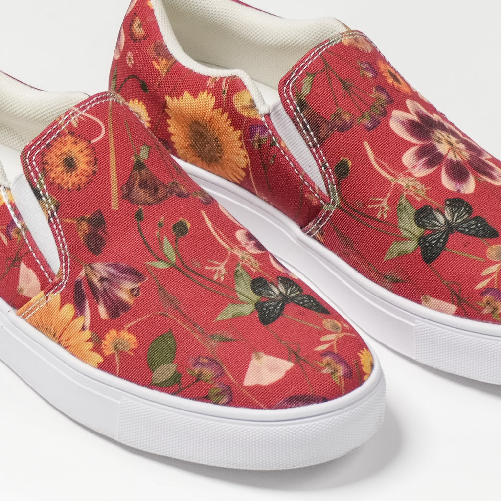 Red Roses Slip On